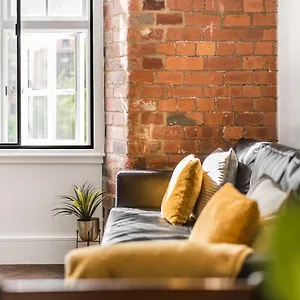 chic-one-bed-apartment-city-living-in-converted-cocoa.yorkshirehotels.net/