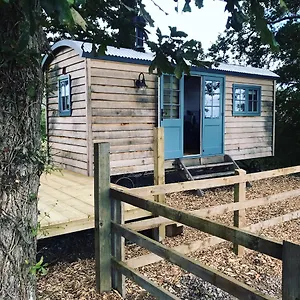 Skylark Shepherds Hut Lodge